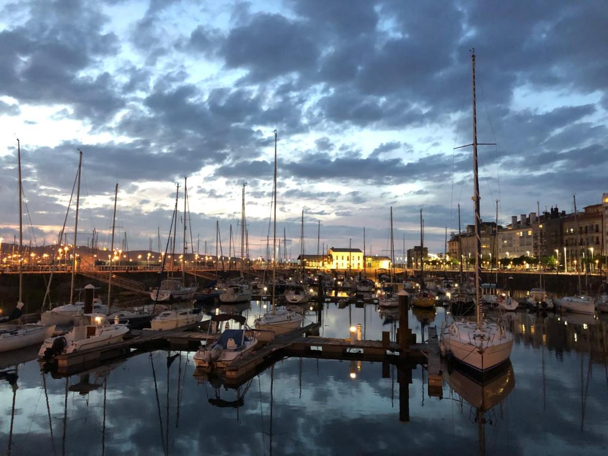 Alojamientos Muelle De Gijon Luaran gambar